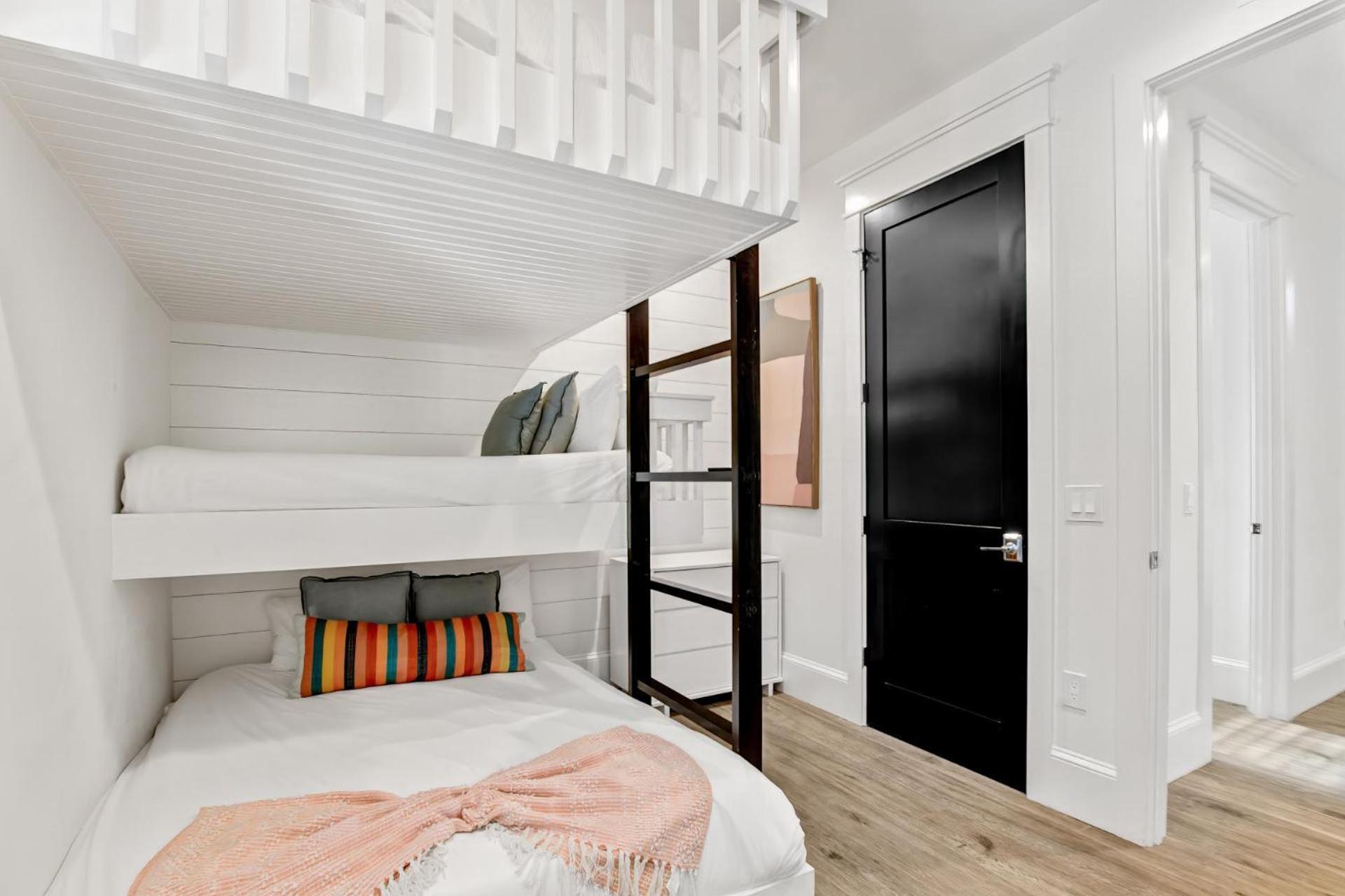 Cloud Nine On Pine Villa แอนนามาเรีย ภายนอก รูปภาพ